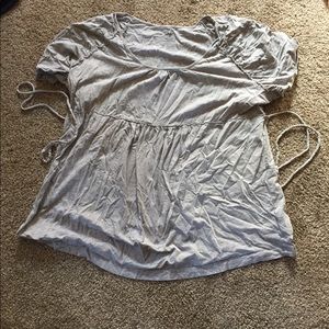 3x maternity shirt